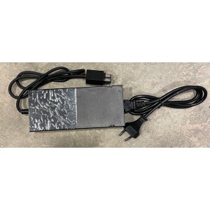 XONE Strömkabel med AC-adapter (Nytt)