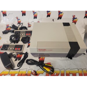Nintendo NES med 2 kontroll (Eur) - Fyndexemplar!