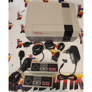 Nintendo NES (SCN) Med 2 kontroller (Regionsfri)